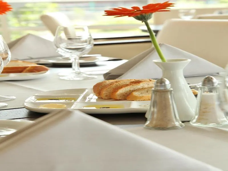 Bridge Inn Hotel המבורג